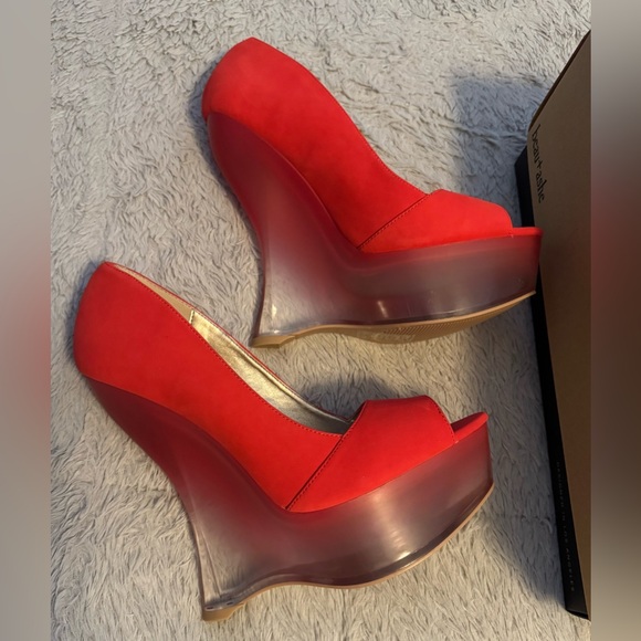 Beau+Ashe Vibrant Coral Platform Peep Toe Wedges with Gradient See-Thru Wedge - Picture 10 of 15